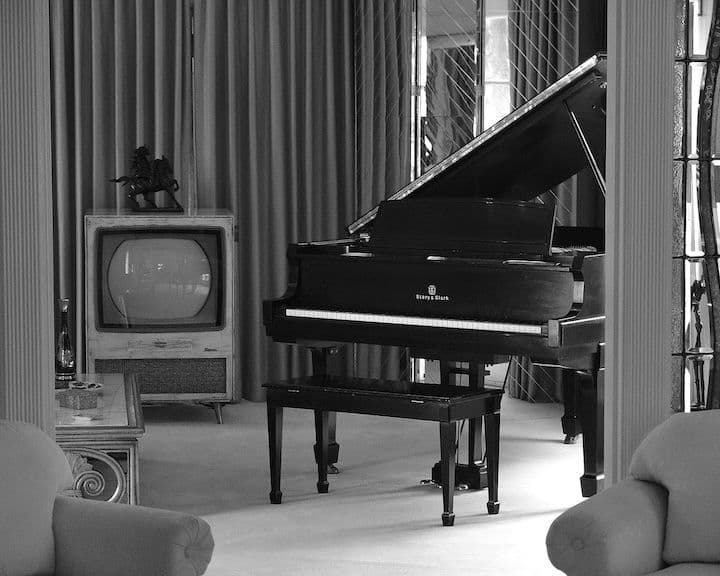 Grand piano